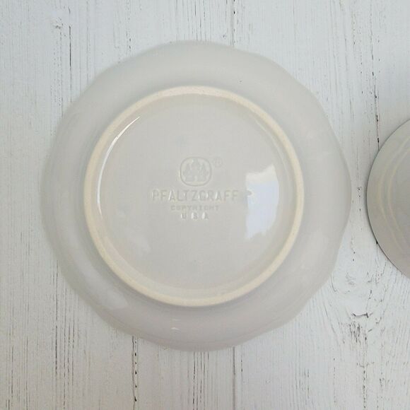 Vintage Pfaltzgraff Poetry Glossy Blue Rose cups and saucers, set of 3 - Picture 4 of 4